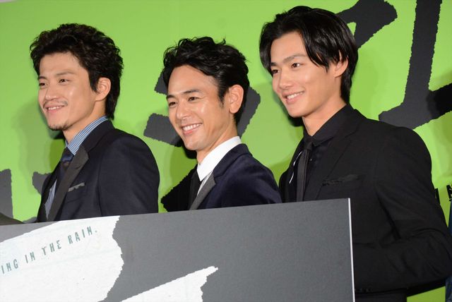 野村周平「おいで」とファンにハグ！映画『ミュージアム』初日舞台あいさつフォトギャラリー（8枚目）