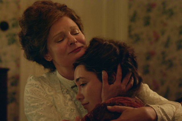 華麗なるフローレンス・ピュー…Netflixシリーズ「エデンの東」場面写真11点（7枚目）