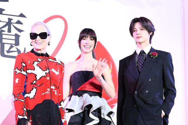 &TEAM・K、メリル・ストリープ＆アン・ハサウェイに花束贈呈！映画『プラダを着た悪魔2』来日イベント（33枚目）