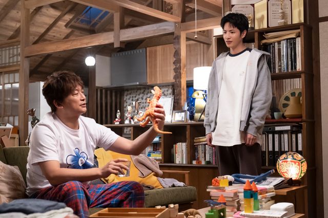 香取慎吾＆志尊淳　木曜劇場「日本一の最低男 ※私の家族はニセモノだった」（5枚目）