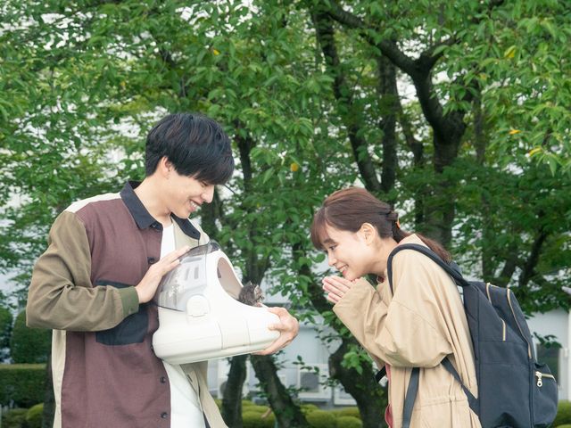 林遣都のくしゃっと笑顔！映画『犬部！』場面カット（9枚目）