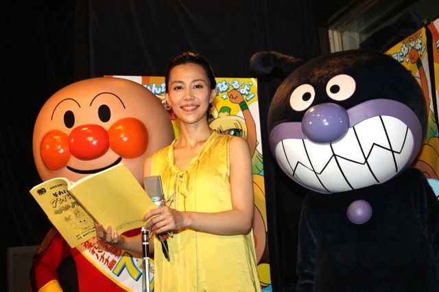 木村佳乃が登場！映画『それいけ！アンパンマン よみがえれ バナナ島』の公開アフレコフォトギャラリー（4枚目）