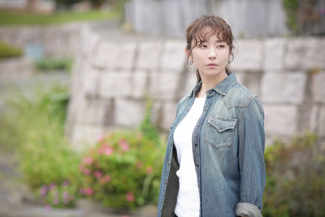 目が怖い…「スカイキャッスル」第1話　追加場面写真：フォトギャラリー