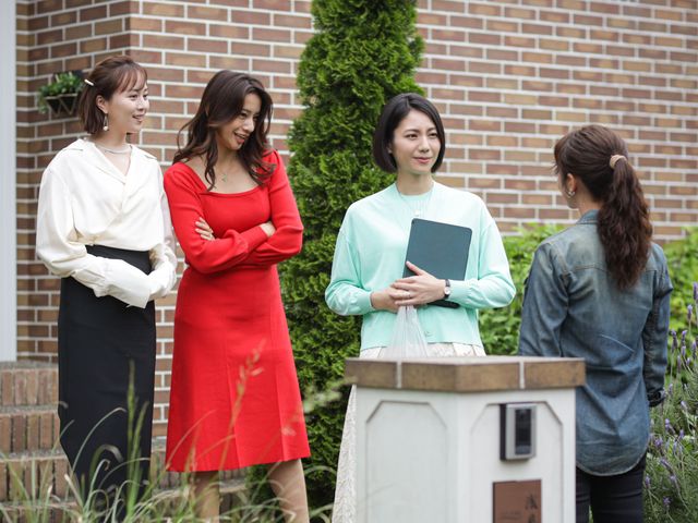 目が怖い…「スカイキャッスル」第1話　追加場面写真（2枚目）