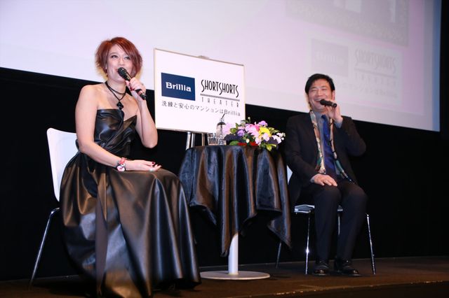 LiLiCo、アイドルの恋愛禁止論に持論を展開「ほどほどは必要」　画像ギャラリー：フォトギャラリー