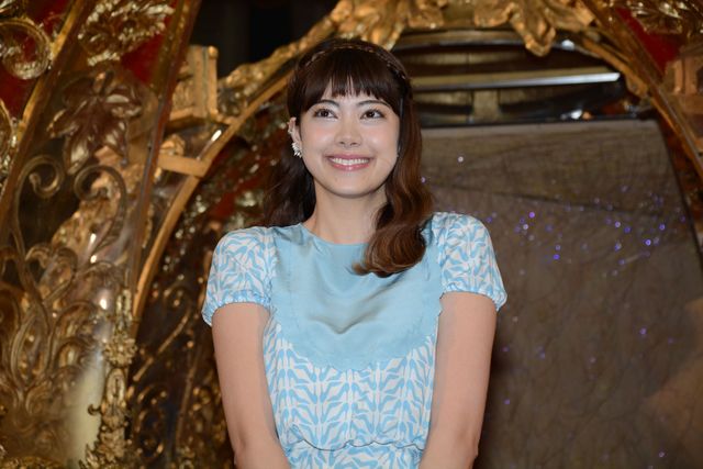 森星、黄金のカボチャの馬車から登場！フォトギャラリー（3枚目）