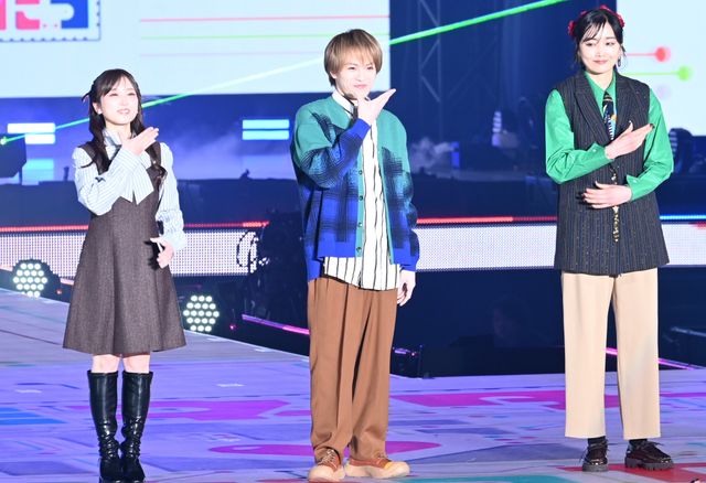 「Rakuten GirlsAward 2026 SPRING/SUMMER」に登場した矢吹奈子、松倉海斗、佐藤江梨子