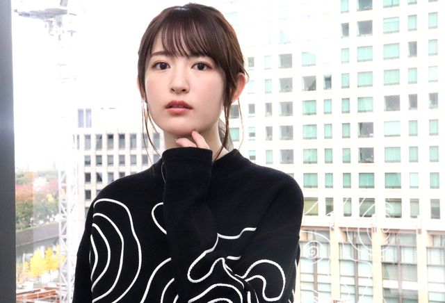 超キュート！禪院真希役・小松未可子『劇場版　呪術廻戦 0』インタビューカット（9枚目）