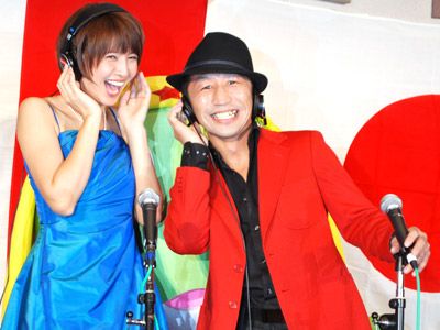 加藤夏希と、すっかり歌手になっている内藤大助