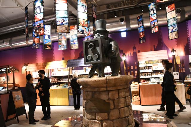 巨大ポスター風のフォトスポットも！「金曜ロードショーとジブリ展」会場の様子（18枚目）