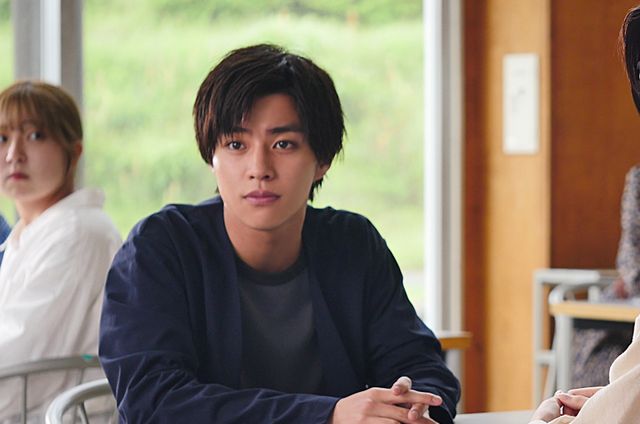 「世にも奇妙な物語’23 夏の特別編」池田エライザ・醍醐虎汰朗・宮村優子が出演「視線」（4枚目）