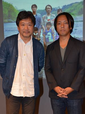 『そして父になる』の是枝裕和監督と、撮影監督を務めた写真家の瀧本幹也氏