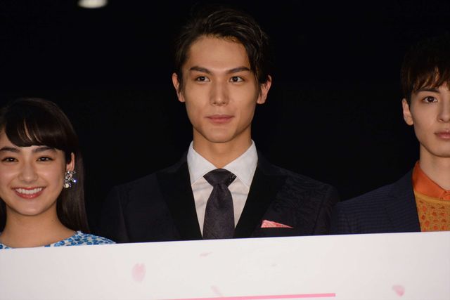 中川大志、千葉雄大、高杉真宙らイケメンぞろい『ReLIFE リライフ』初日舞台あいさつ（11枚目）