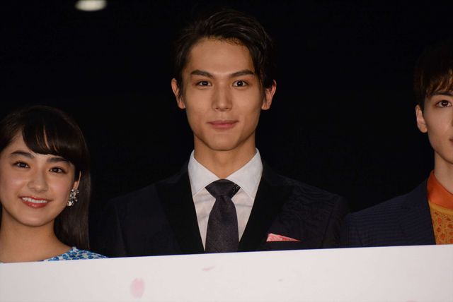 中川大志、千葉雄大、高杉真宙らイケメンぞろい『ReLIFE リライフ』初日舞台あいさつ（12枚目）