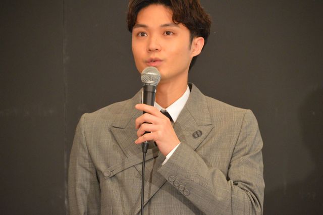 アラン・磯村勇斗、1号＆ギーツと対面！「THE 仮面ライダー展」静岡会場オープニングセレモニー（3枚目）