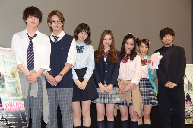 足立梨花、撮影現場では“ぼっちメシ”だった…映画『傷だらけの悪魔』初日舞台あいさつフォトギャラリー：フォトギャラリー