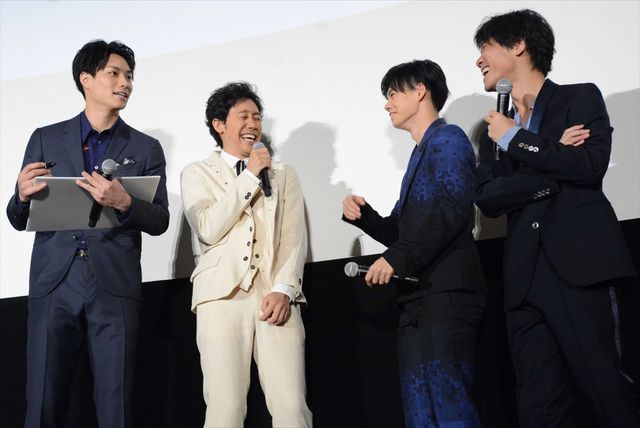 窪田正孝や鈴木伸之のいい笑顔がいっぱい！映画『東京喰種　トーキョーグール』初日舞台あいさつ（2枚目）