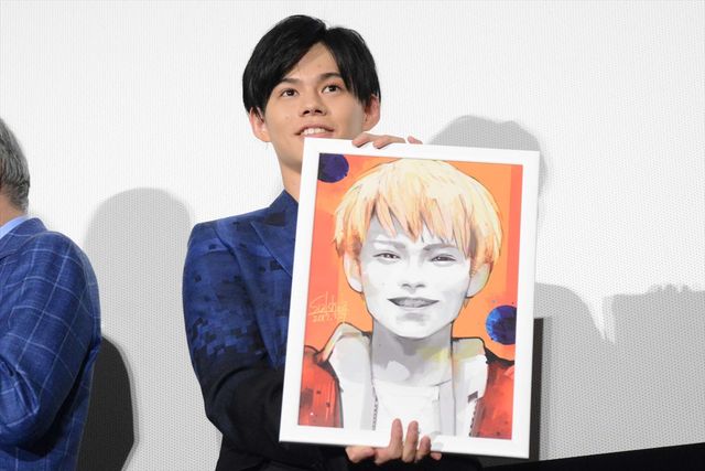 窪田正孝や鈴木伸之のいい笑顔がいっぱい！映画『東京喰種　トーキョーグール』初日舞台あいさつ（11枚目）