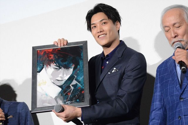 窪田正孝や鈴木伸之のいい笑顔がいっぱい！映画『東京喰種　トーキョーグール』初日舞台あいさつ（13枚目）