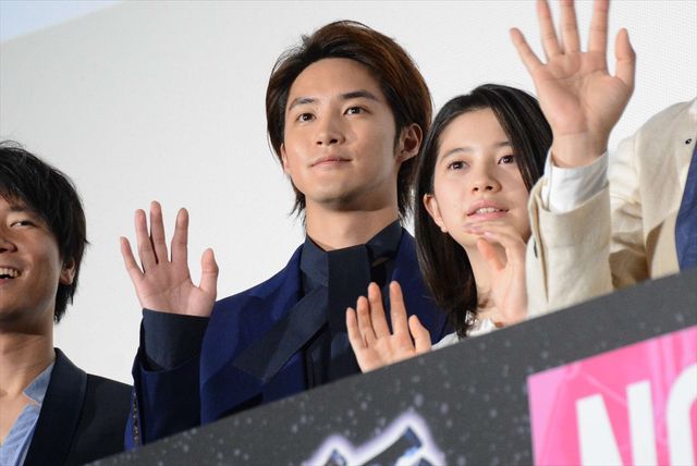 窪田正孝や鈴木伸之のいい笑顔がいっぱい！映画『東京喰種　トーキョーグール』初日舞台あいさつ（23枚目）