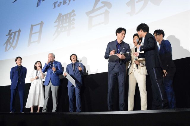 窪田正孝や鈴木伸之のいい笑顔がいっぱい！映画『東京喰種　トーキョーグール』初日舞台あいさつ（24枚目）