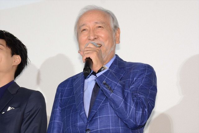 窪田正孝や鈴木伸之のいい笑顔がいっぱい！映画『東京喰種　トーキョーグール』初日舞台あいさつ（32枚目）