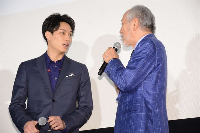 窪田正孝や鈴木伸之のいい笑顔がいっぱい！映画『東京喰種　トーキョーグール』初日舞台あいさつ（33枚目）