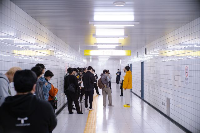 二宮和也主演『8番出口』メイキング＜4枚＞（2枚目）