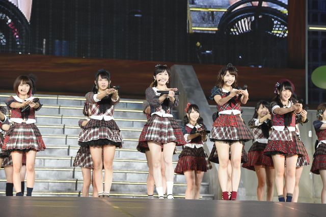 まゆゆが飛んだ！「AKB48グループ東京ドームコンサート」初日フォトギャラリー（13枚目）