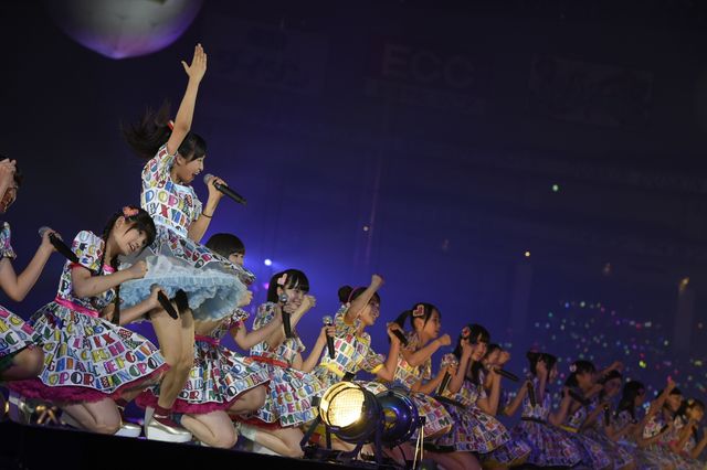 まゆゆが飛んだ！「AKB48グループ東京ドームコンサート」初日フォトギャラリー（17枚目）