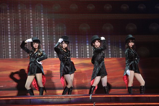 まゆゆが飛んだ！「AKB48グループ東京ドームコンサート」初日フォトギャラリー（32枚目）