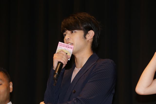 足立梨花、黒羽麻璃央ら登壇！『アヤメくんののんびり肉食日誌』完成披露イベント（5枚目）