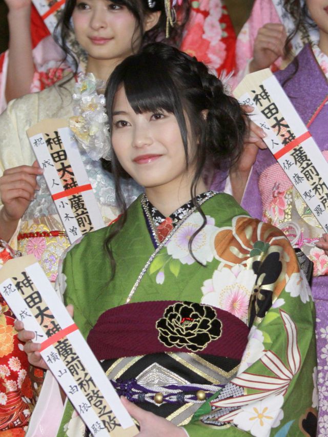 指原莉乃、峯岸みなみ、横山由依らAKBメンバー17名が成人式であでやかな振袖姿を披露!!　画像ギャラリー（7枚目）