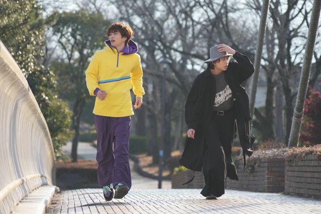 絆斗の前に現れた店主の正体は…「仮面ライダーガヴ」第41話場面カット（2枚目）