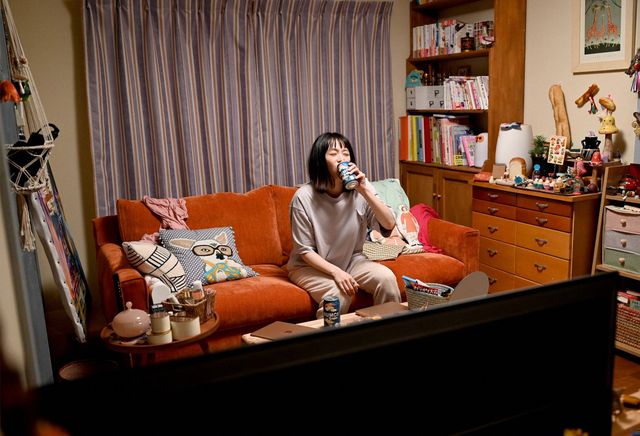 清野菜名＆坂口健太郎「ハンオシ」初回場面写真（6枚目）