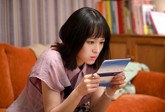 清野菜名＆坂口健太郎「ハンオシ」初回場面写真（7枚目）