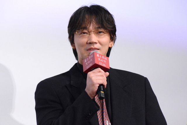 綾野剛がスマートにエスコート！咲耶、田中麗奈らと『星と月は天の穴』完成披露へ（5枚目）