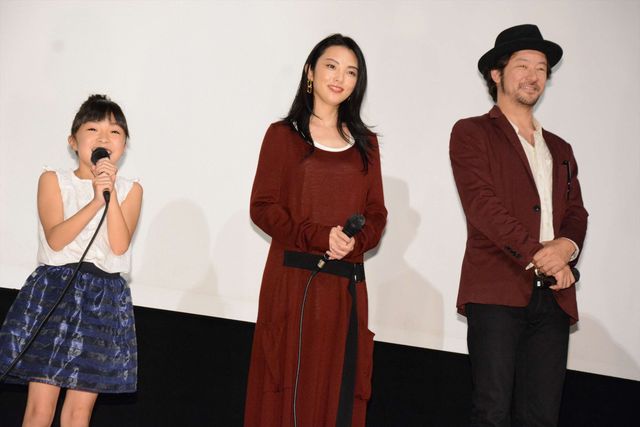 女性陣の服装も魅力的！『幼な子われらに生まれ』初日舞台あいさつ（2枚目）