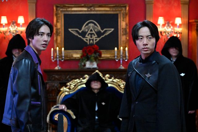 ラケシスがキッチンいちのせに！「仮面ライダーガッチャード」第36話場面カット（2枚目）