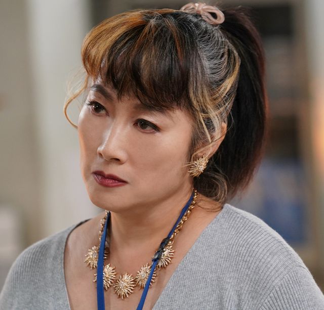 「死役所」シン宮は余貴美子！（6枚目）