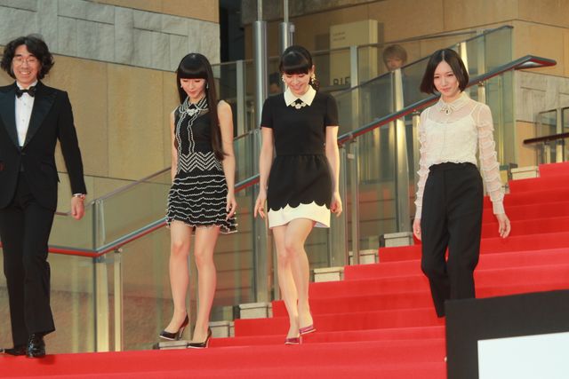 竹内結子・橋本愛・Perfumeら、個性豊かなドレスアップ！（33枚目）