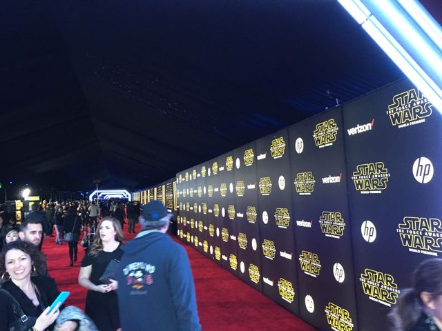 『スター・ウォーズ』新旧キャスト大集結の超豪華ワールドプレミア！写真ギャラリー（46枚目）