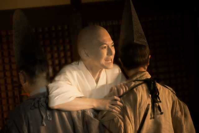 「光る君へ」クーデターで花山天皇に悲劇！第10回緊迫のシーン（23枚目）