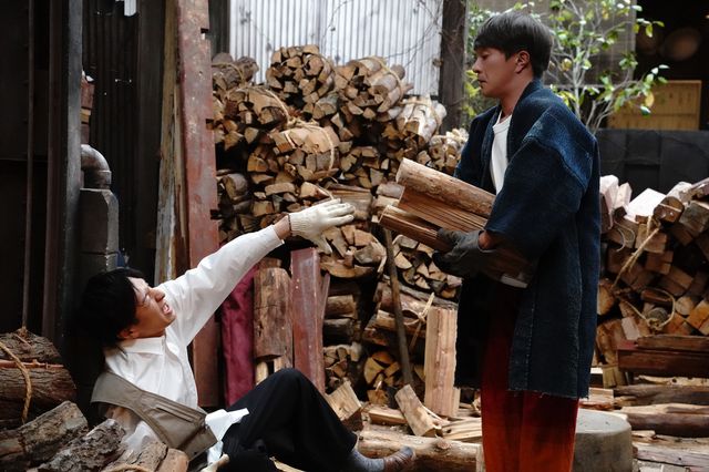 生田斗真＆濱田岳『湯道』兄弟カット（2枚目）