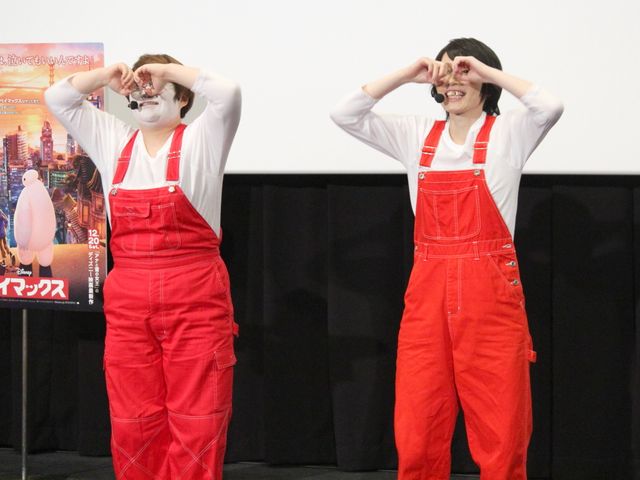 ベイマックス、みかんを頭に載せ鏡餅に！フォトギャラリー（4枚目）