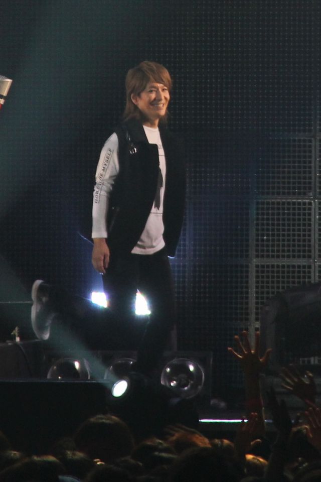 TRF、東京ガールズコレクションで熱唱！小室哲哉も笑顔で共演！（12枚目）