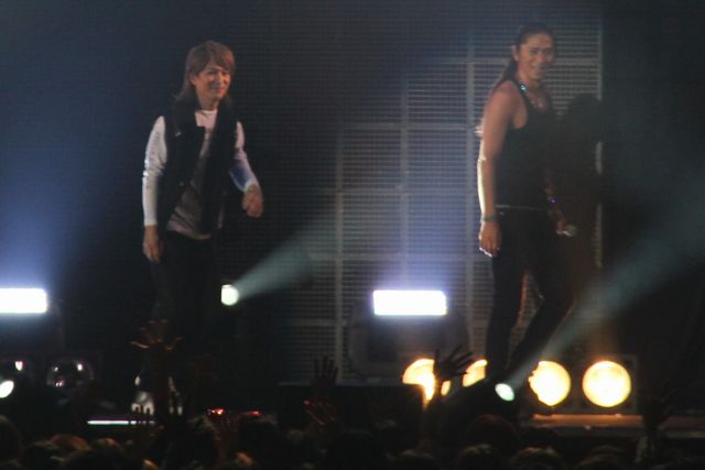 TRF、東京ガールズコレクションで熱唱！小室哲哉も笑顔で共演！（13枚目）