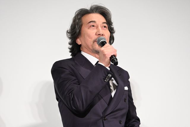 芳根京子、ハプニングにも笑顔！松坂桃李＆役所広司は5度目の共演　映画『雪の花　－ともに在りて－』公開記念舞台あいさつ（11枚目）