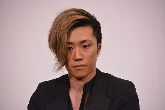 劇団EXILE青柳翔はマジメすぎ!?“母”宮崎美子が称賛！（12枚目）