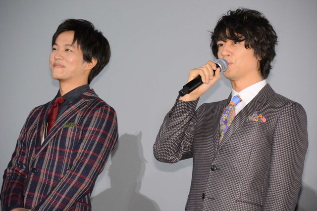 松坂桃李＆斎藤工がパディントンダルマの周りに集まって…（14枚目）